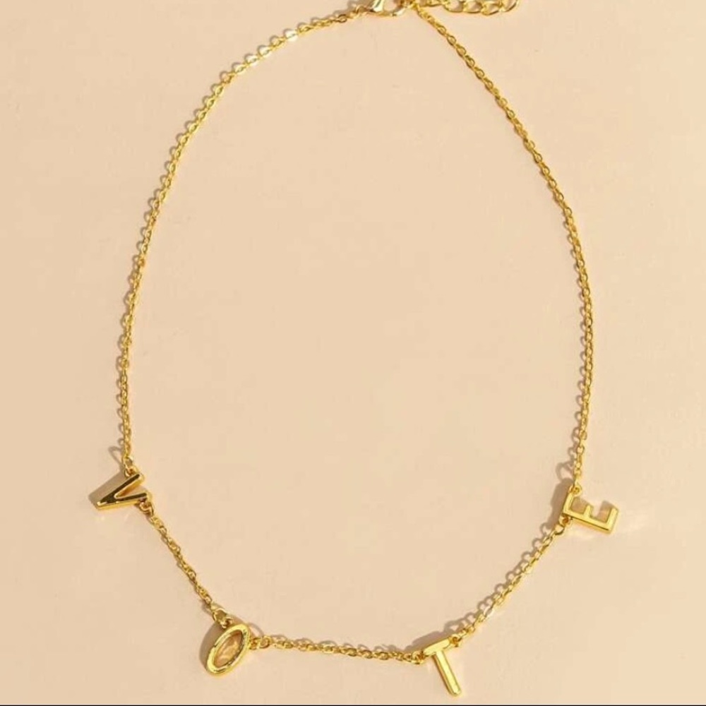 Vote necklace (golden)